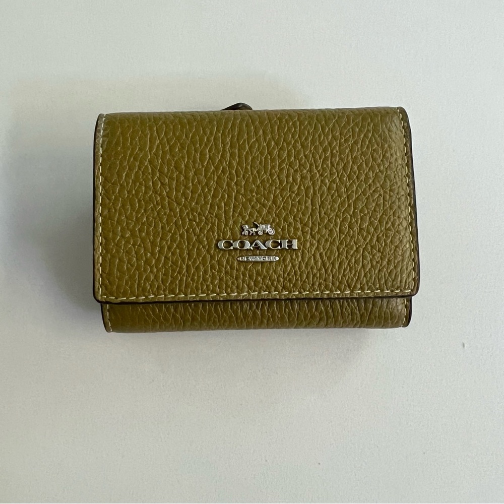 Coach Trifold Wallet in Green (NEW)